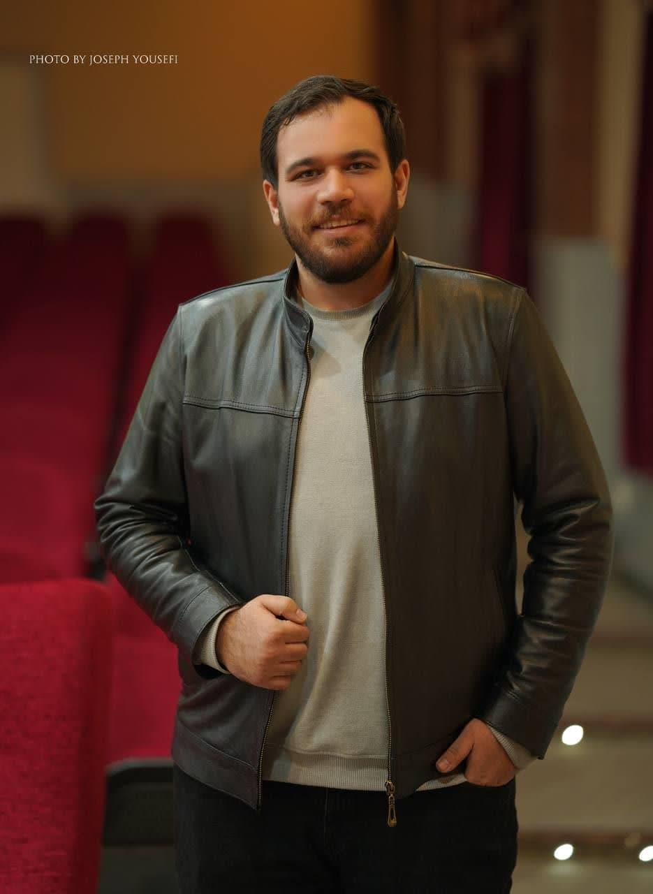 نویسنده: سید علی محسنی